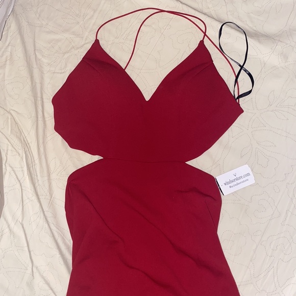 Brand new red, strappy cut-out gown in XS from Windsor - Picture 5 of 5